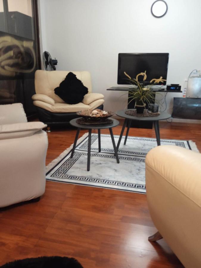 Lovely Cozy Apartment In The Entrance Of Nicosia Aglantzia エクステリア 写真