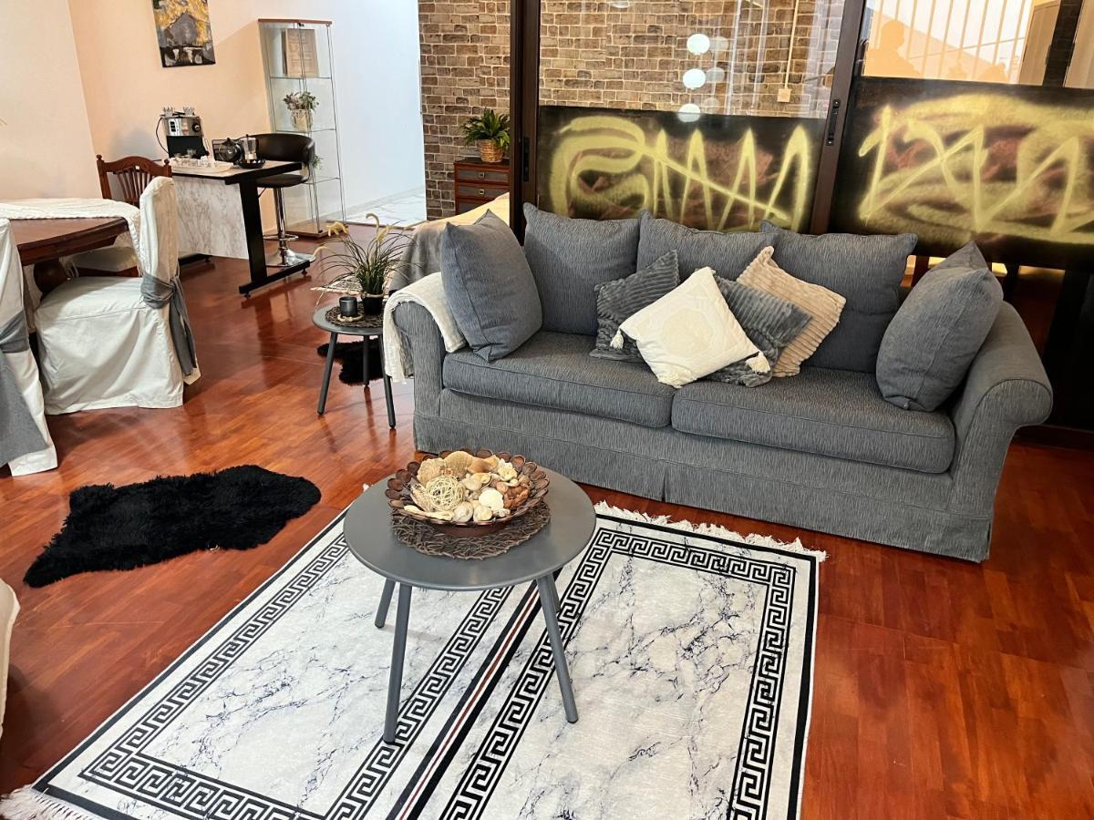 Lovely Cozy Apartment In The Entrance Of Nicosia Aglantzia エクステリア 写真